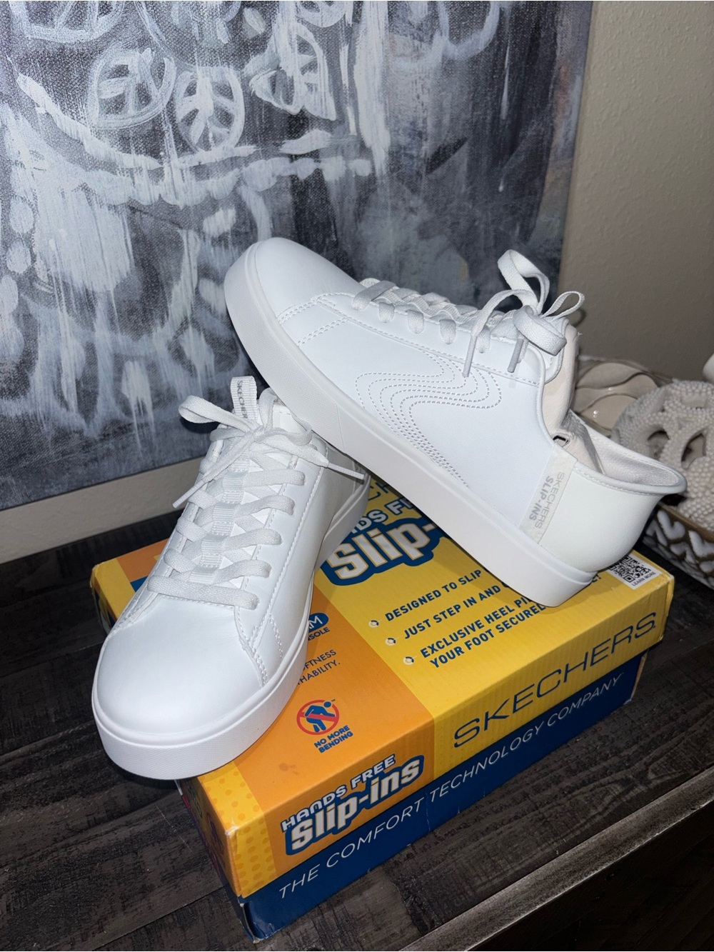 Skechers Hands Free Slip-ins: Eden LX Royal Stride sneakers WOMENS SZ 7.5 Wide
